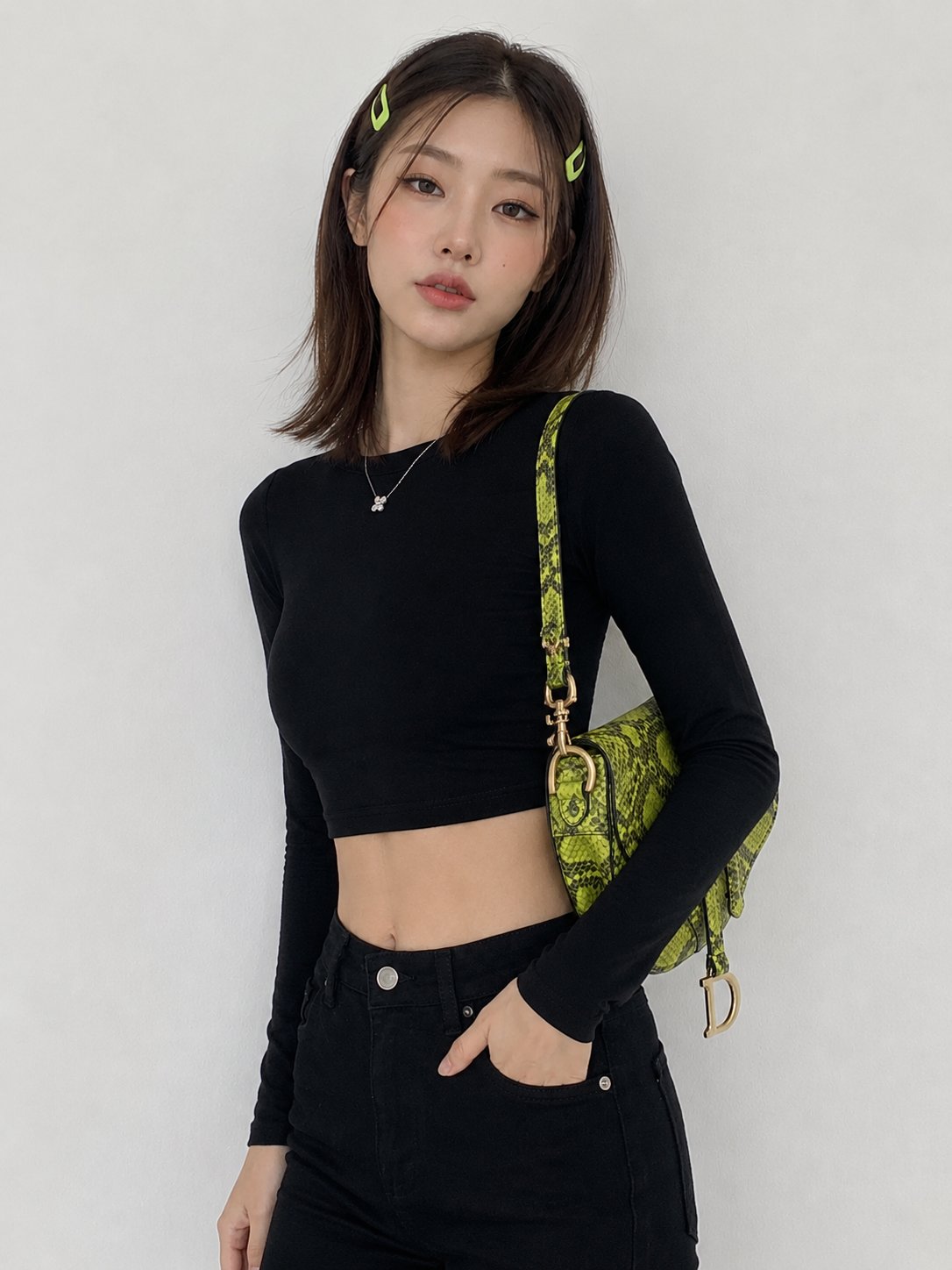 Nanobanana Pro 生成 韩系少女与青柠绿蛇纹包摄影 - AI绘画提示词