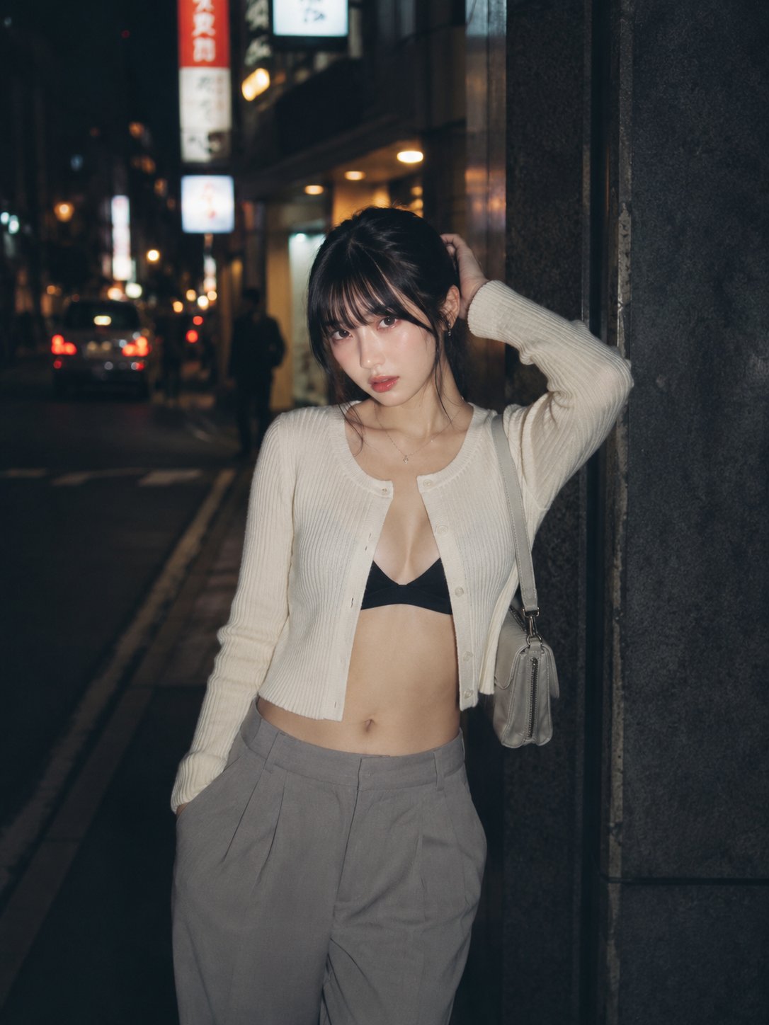 Nanobanana Pro 生成 夜巷街头成熟日系女性人像 - AI绘画提示词