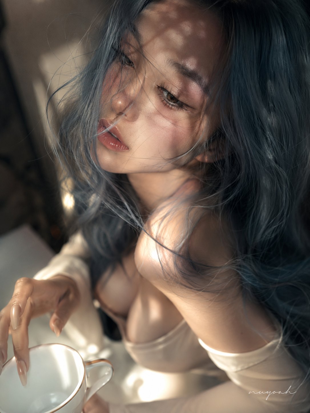 Surreal Blue Gray Hair Off The Shoulder Snapshot | 超现实蓝灰长发低领露肩人像 2 Nanobanana Pro 生成 超现实蓝灰长发低领露肩人像 - AI绘画提示词