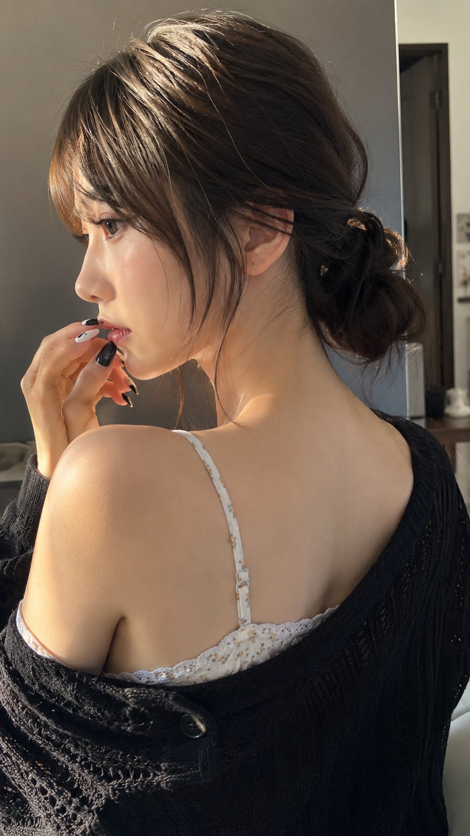 Nanobanana Pro 生成 偶像风日系少女斜后侧颜特写 - AI绘画提示词