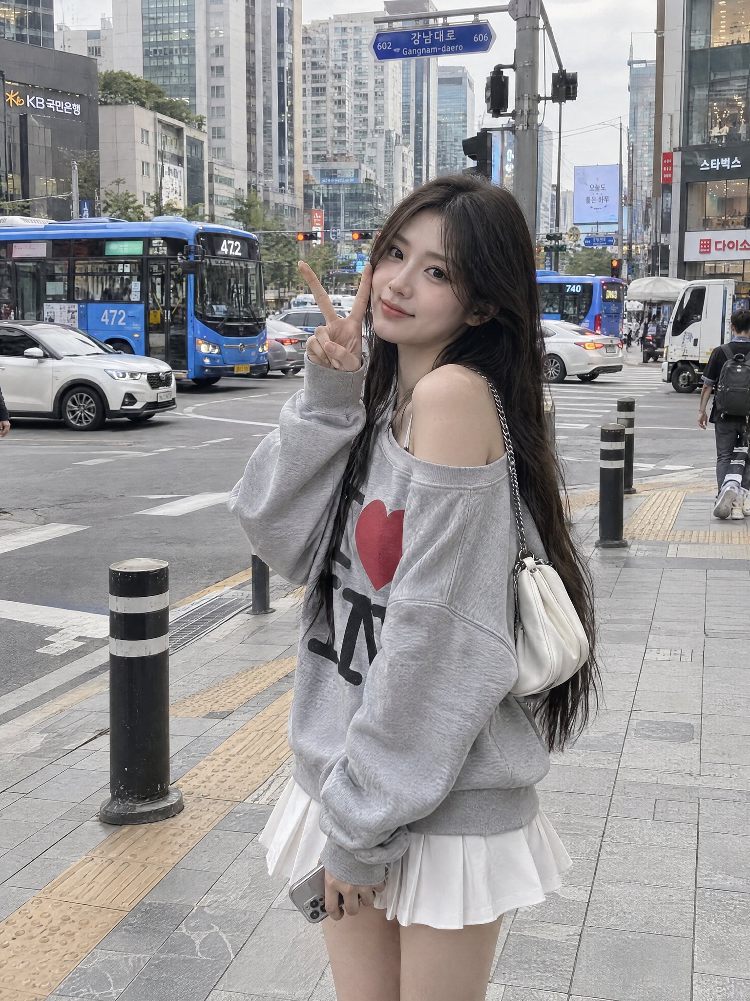 Urban Street Fashion Girl Peace Sign | 繁华都市街头比耶的韩系时尚少女抓拍 2 Nanobanana Pro 生成 繁华都市街头比耶的韩系时尚少女抓拍 - AI绘画提示词