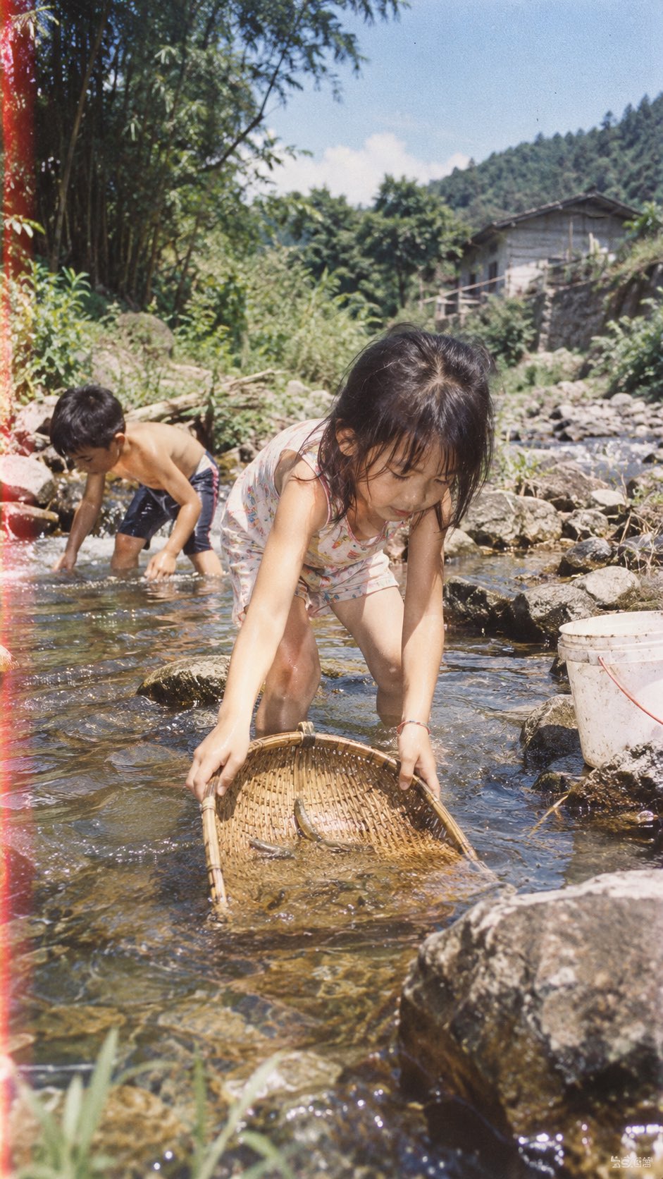 Nanobanana Pro 生成 90年代中国家庭乡野童年生活135胶片 - AI绘画提示词